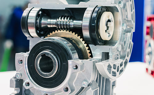 Gearbox oil seal